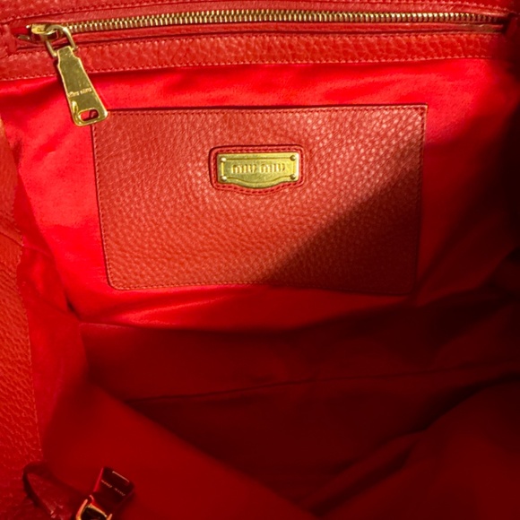 Miu Miu Red Vitello Daino Shopping Tote Bag - Picture 8 of 11